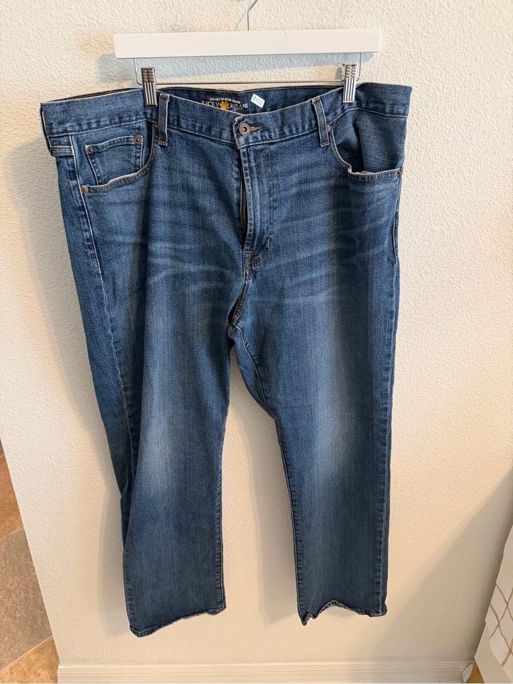 Lucky Brand Men's Dark Blue Relaxed Jeans